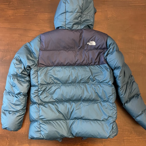 The North Face youth Moondoggy Jacket with Hoodie - Picture 2 of 4